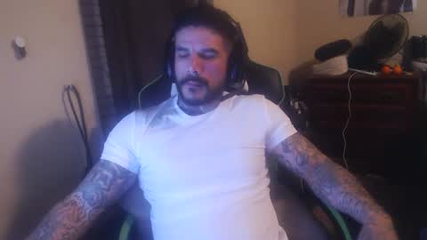 yoko8 online show from March 1, 2025, 9:51 am