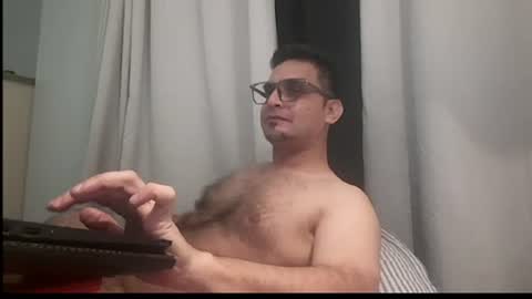 Snapshot of k9cat chatting on July 7, 2026, 5:39 pm k9cat online show from July 7, 2026, 5:39 pm