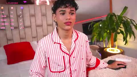 kai_onfire online show from July 15, 2026, 6:51 am