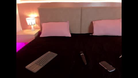kalyx_lana online show from July 5, 2026, 7:32 pm