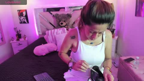 Karly Moonns online show from July 17, 2026, 12:39 am