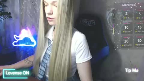 Caroline Fox online show from June 27, 2026, 8:30 am