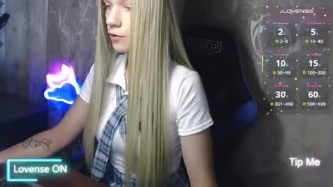 Caroline Fox online show from July 25, 2026, 7:39 am
