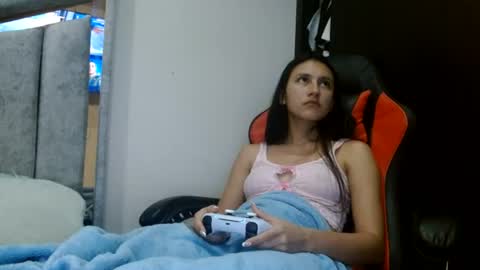 Snapshot of kate_davies chatting on June 17, 2026, 11:05 pm kate online show from June 17, 2026, 11:05 pm