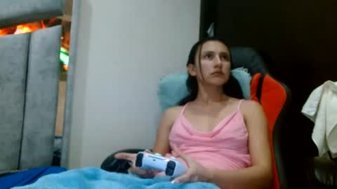 Snapshot of kate_davies chatting on July 1, 2026, 12:34 am kate online show from July 1, 2026, 12:34 am