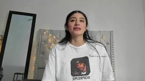 love meeee online show from May 1, 2026, 7:29 pm