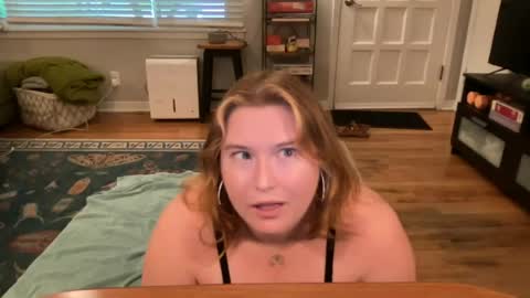 katiecopper27 online show from July 16, 2026, 10:38 pm