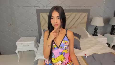 kattylilli online show from June 17, 2026, 10:43 pm