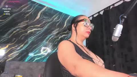 Snapshot of kattysoto chatting on July 9, 2026, 3:32 am I m Katty online show from July 9, 2026, 3:32 am