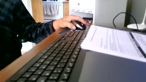 Snapshot of kawa98karbu chatting on June 22, 2026, 12:24 pm kawa98karbu online show from June 22, 2026, 12:24 pm