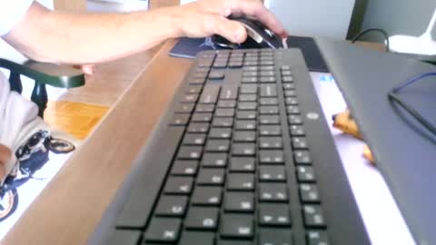 Snapshot of kawa98karbu chatting on June 25, 2026, 12:09 pm kawa98karbu online show from June 25, 2026, 12:09 pm