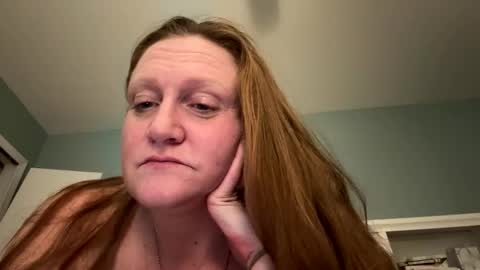 kellilyn10 online show from April 22, 2026, 8:39 am
