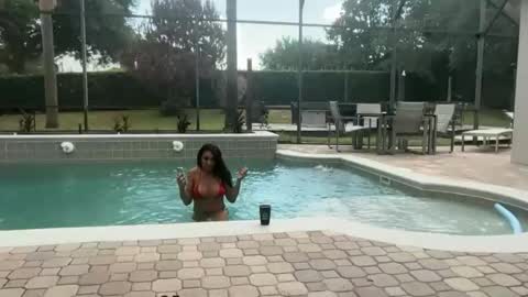 Snapshot of kendallsins chatting on June 29, 2026, 4:40 pm Kendall Sins online show from June 29, 2026, 4:40 pm