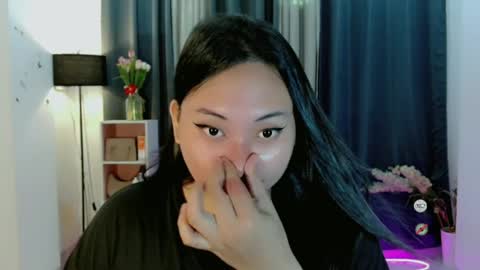 kennaxx69 online show from May 15, 2026, 11:01 pm