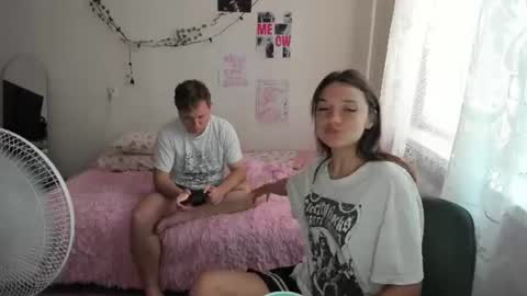 kesh_mne online show from June 13, 2026, 1:20 pm