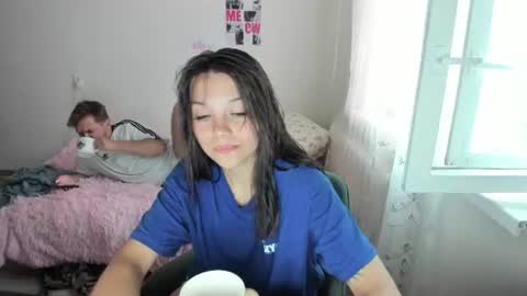 kesh_mne online show from June 15, 2026, 4:20 pm