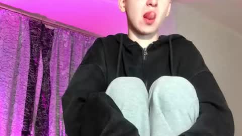 kevinsupershy online show from June 25, 2026, 8:35 pm