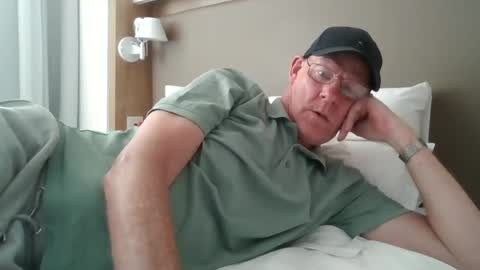 kevlooking4sez online show from June 19, 2026, 1:48 pm