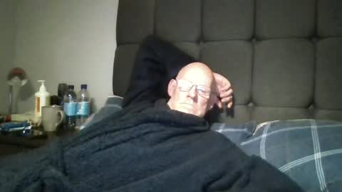 kevlooking4sez online show from July 3, 2026, 11:55 pm