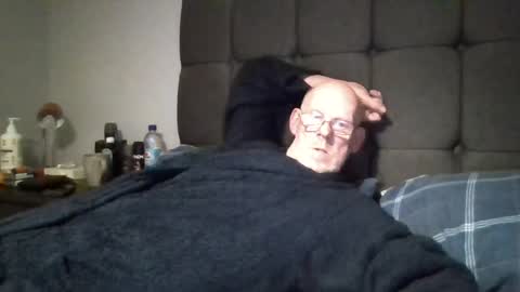 kevlooking4sez online show from July 15, 2026, 12:05 am