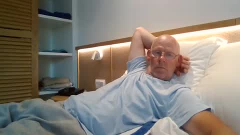 kevlooking4sez online show from July 31, 2026, 4:06 pm