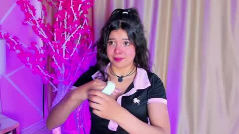 Keyla noa online show from July 25, 2026, 11:41 am