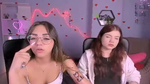 kiki_swan online show from June 17, 2026, 7:04 pm