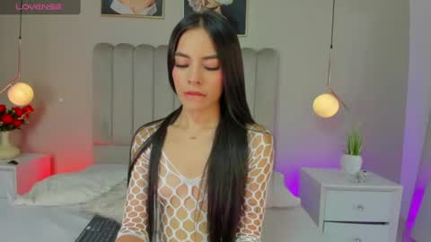 KIM  online show from June 13, 2026, 8:18 pm