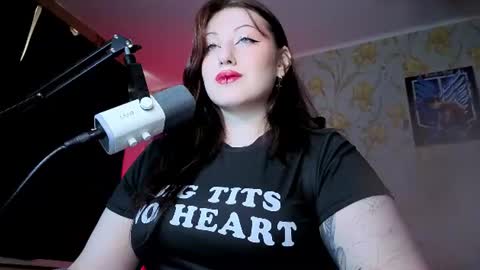 Hi Im Kimberly but u can call me Kim. Turn on ur sound i love to talk and moan online show from July 17, 2026, 9:16 am