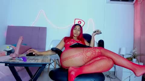 kimberly_lustrum online show from June 4, 2026, 3:18 pm