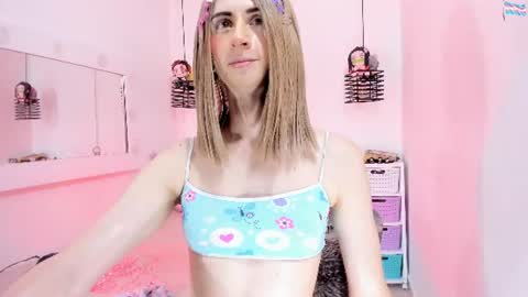 kimberly_thonson online show from June 26, 2026, 11:42 pm