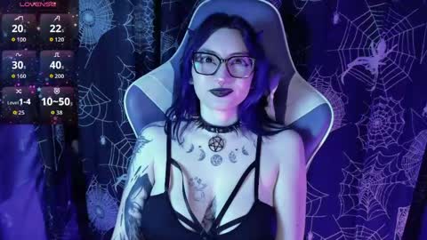 Kim Lennox online show from June 9, 2026, 1:23 pm