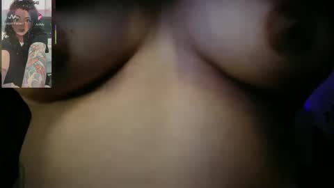 Snapshot of kimmiakiss22 chatting on May 8, 2026, 3:01 am Kimmi online show from May 8, 2026, 3:01 am