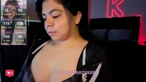 Snapshot of kimmiakiss22 chatting on July 11, 2026, 2:25 am Kimmi online show from July 11, 2026, 2:25 am
