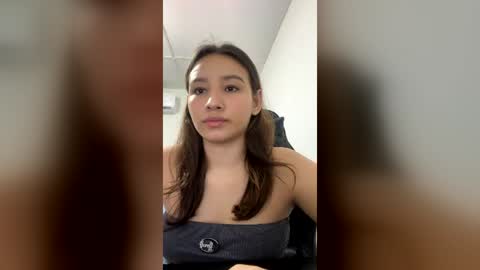 kimty online show from August 3, 2026, 7:39 pm