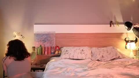 kina_ka online show from July 19, 2026, 7:28 pm