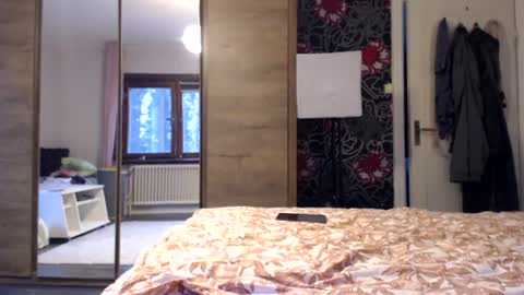 sexysexyhotwetpinkredpussy online show from July 5, 2026, 8:38 pm
