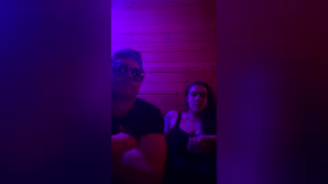 kinkyqueercouplemfjanda online show from July 9, 2026, 2:59 am