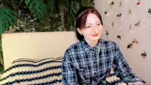 Kira online show from July 3, 2026, 8:59 pm