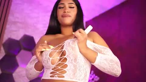 kira krush online show from August 5, 2026, 4:26 am