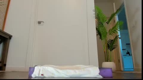 kira_mask online show from July 22, 2026, 5:05 pm