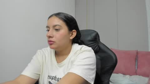 Snapshot of kira_relish chatting on June 27, 2026, 11:04 am K I R A online show from June 27, 2026, 11:04 am