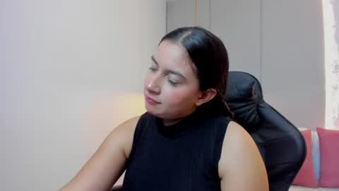 Snapshot of kira_relish chatting on June 30, 2026, 11:00 am K I R A online show from June 30, 2026, 11:00 am