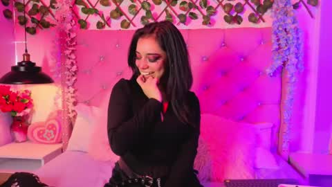 Kira online show from June 5, 2026, 7:30 pm