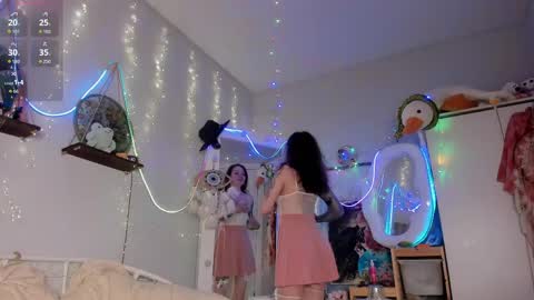 little vampire online show from June 3, 2026, 3:31 am