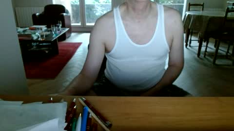 kisslog1 online show from July 4, 2026, 6:47 pm