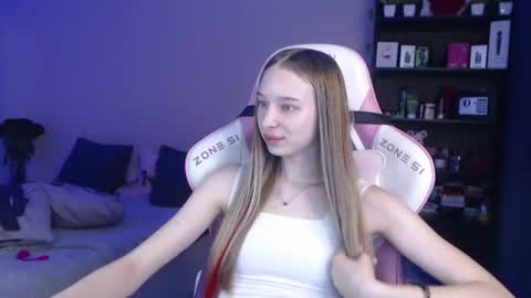 kitsuneyX online show from June 28, 2026, 11:22 pm