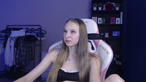 kitsuneyX online show from July 16, 2026, 12:16 am