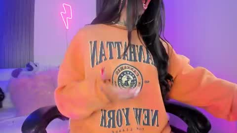 kitty online show from July 7, 2026, 3:42 am