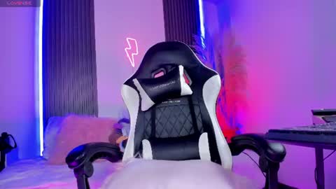 kitty online show from July 25, 2026, 11:02 pm